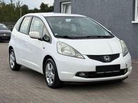 Gebraucht Honda Jazz Trend 90 PS (66 kW) 2010 Weiß Kleinwagen