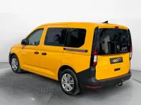 Gebraucht VW Caddy Basis 103 PS (75 kW) 2023 Rapsgelb Van / Kleinbus