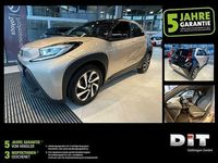 Gebraucht Toyota Aygo X Comfort 72 PS (52 kW) 2022 Ginger beige metallic/ night sky black SUV