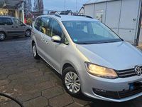Gebraucht VW Sharan 140 PS (102 kW) 2013 Silber Van / Kleinbus