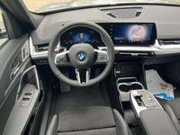 gebraucht BMW iX1 eDrive20 M Sport || AHK Pano eSitze H&K