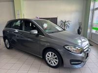 Gebraucht Mercedes B180 Style 122 PS (89 kW) 2016 Grau Van / Kleinbus