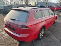 Gebraucht VW Passat Business 122 PS (89 kW) 2023 Rot Kombi
