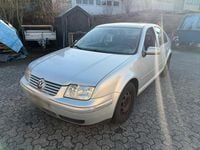 Gebraucht VW Bora 100 PS (73 kW) 1999 Silber Limousine