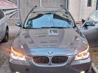 Gebraucht BMW 525 177 PS (130 kW) 2025 Silber Kombi