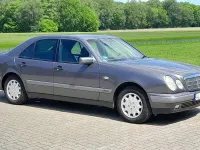 Gebraucht Mercedes E230 Classic 150 PS (110 kW) 1997 Limousine