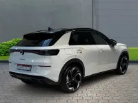 Gebraucht VW T-Roc R-line 150 PS (110 kW) 2025 Pure white SUV