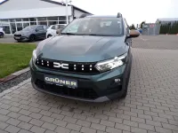 Neu Dacia Sandero Extreme 122 PS (89 kW) 2026 Grün SUV