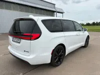 Gebraucht Chrysler Pacifica Limited 264 PS (194 kW) 2022 Weiß Van