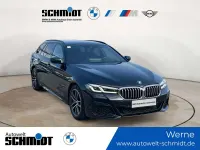 Gebraucht BMW 530 M Sport 286 PS (210 kW) 2023 Saphirschwarz metallic Kombi