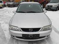 Gebraucht Opel Vectra Edition 116 PS (85 kW) 2000 Silber Limousine