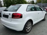 Gebraucht Audi A3 Attraction 105 PS (77 kW) 2010 Weiß Kleinwagen