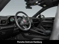 Second-hand Porsche Macan 4 Electric 300 kW (408 CP) 2025 Negru SUV