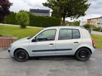 Gebraucht Renault Clio 98 PS (72 kW) 2004 Grau Kleinwagen