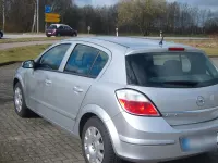 Usata Opel Astra 90 CV (66 kW) 2007 Argento Utilitaria