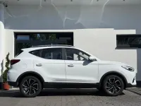 Używany MG ZS 106 KM (77 kW) 2023 Biały SUV