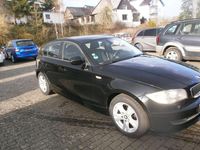 Gebraucht BMW 118 143 PS (105 kW) 2011 Black sapphire metallic Kleinwagen