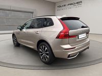 Gebraucht Volvo XC60 Plus 197 PS (144 kW) 2023 Bright dusk / (metallic) SUV