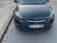 Gebraucht Opel Astra 165 PS (121 kW) 2013 Schwarz Kombi