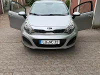 Gebraucht Kia Rio 86 PS (63 kW) 2013 Silber Kleinwagen