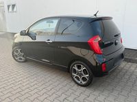 Usado Kia Picanto 85 HP (62 kW) 2012 Preto Citadino