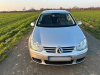 Gebraucht VW Golf IV 102 PS (75 kW) 2004 Silber Limousine