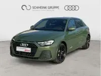 Neu Audi A1 150 PS (110 kW) 2026 Grün (distriktgrün metallic) SUV