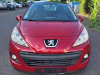 Gebraucht Peugeot 207 Tendance 95 PS (69 kW) 2010 Rot Limousine