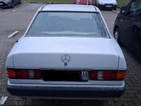 Gebraucht Mercedes 190 72 PS (52 kW) 1992 Weiß Limousine