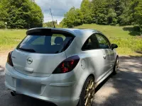 Używany Opel Corsa OPC 90 KM (66 kW) 2010 Biały Hatchback