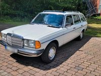 Gebraucht Mercedes 200 109 PS (80 kW) 1983 Weiß Kombi
