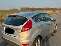 Gebraucht Ford Fiesta 82 PS (60 kW) 2010 Silber Kleinwagen