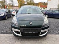 Gebraucht Renault Scénic III Dynamique 131 PS (96 kW) 2010 Grün Van / Kleinbus