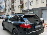 Second-hand Porsche Cayenne 245 CP (180 kW) 2014 Negru SUV