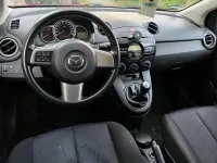 Gebraucht Mazda 2 75 PS (55 kW) 2011 Rot Kleinwagen