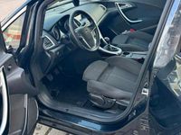 Second-hand Opel Astra 165 CP (121 kW) 2012 Break