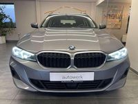Gebraucht BMW 320e 190 PS (139 kW) 2022 Skyscraper grau Kombi