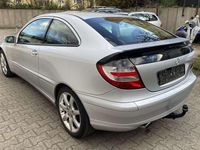 Gebraucht Mercedes C180 143 PS (105 kW) 2005 Iridiumsilber  metalliclack Coupé