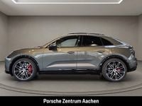 Gebraucht Porsche Macan Turbo 469 kW (639 PS) 2025 Aventuringrünmetallic SUV