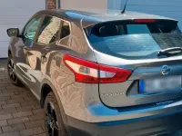 Gebraucht Nissan Qashqai 116 PS (85 kW) 2015 Grau SUV