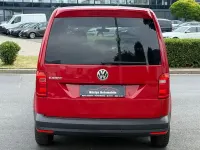 Gebraucht VW Caddy Trendline 102 PS (75 kW) 2018 Rot Van / Kleinbus