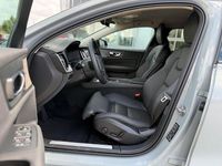Gebraucht Volvo V60 Plus 197 PS (144 kW) 2025 Grau Kombi