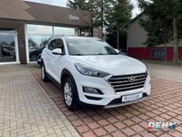 gebraucht Hyundai Tucson 1.6 T-GDi 7-DCT 2WD Trend Navi-Paket GRA SHZ LM AAC