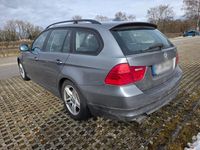 Gebraucht BMW 320 120 PS (88 kW) 2010 Silber Kombi