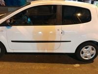 Second-hand Renault Twingo 75 CP (55 kW) 2014 Alb Hatchback