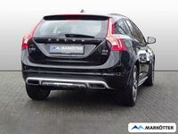 Gebraucht Volvo V60 CC Summum 190 PS (139 kW) 2016 Schwarz Kombi