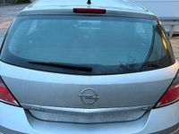 Gebraucht Opel Astra 90 PS (66 kW) 2007 Silber Kleinwagen