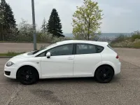 Usata Seat Leon 105 CV (77 kW) 2011 Bianco Utilitaria