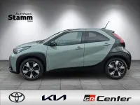 Neu Toyota Aygo X 116 PS (85 kW) 2026 Grün SUV