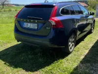 Second-hand Volvo V60 163 CP (119 kW) 2014 Albastru Break